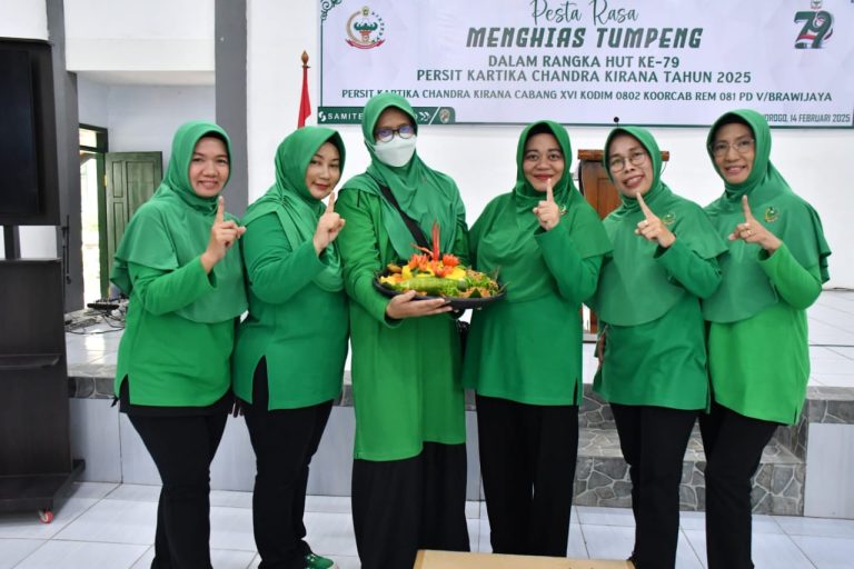 HUT ke 79 Persit KCK Tahun 2025, Persit KCK Cab. XVI Dim Ponorogo Gelar Lomba Menghias Tumpeng