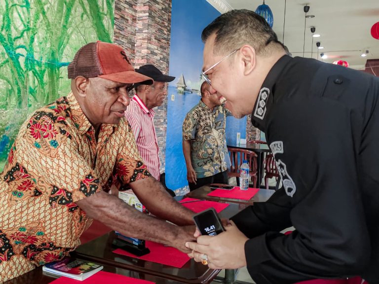 Temui Tokoh di Jayapura, Ada Pesan Penting dari Kasatgas Humas Ops Damai Cartenz 2025