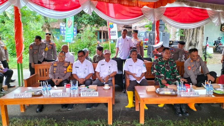 Wakapolres Ponorogo Hadiri Panen Raya Jagung di Sawoo, Dukung Ketahanan Pangan