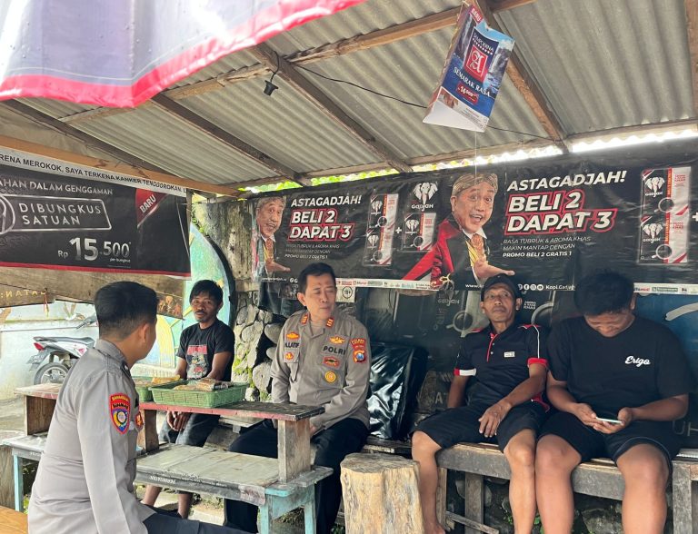 Polsek Sooko Gencarkan Patroli, Pastikan Keamanan Wilayah Tetap Kondusif
