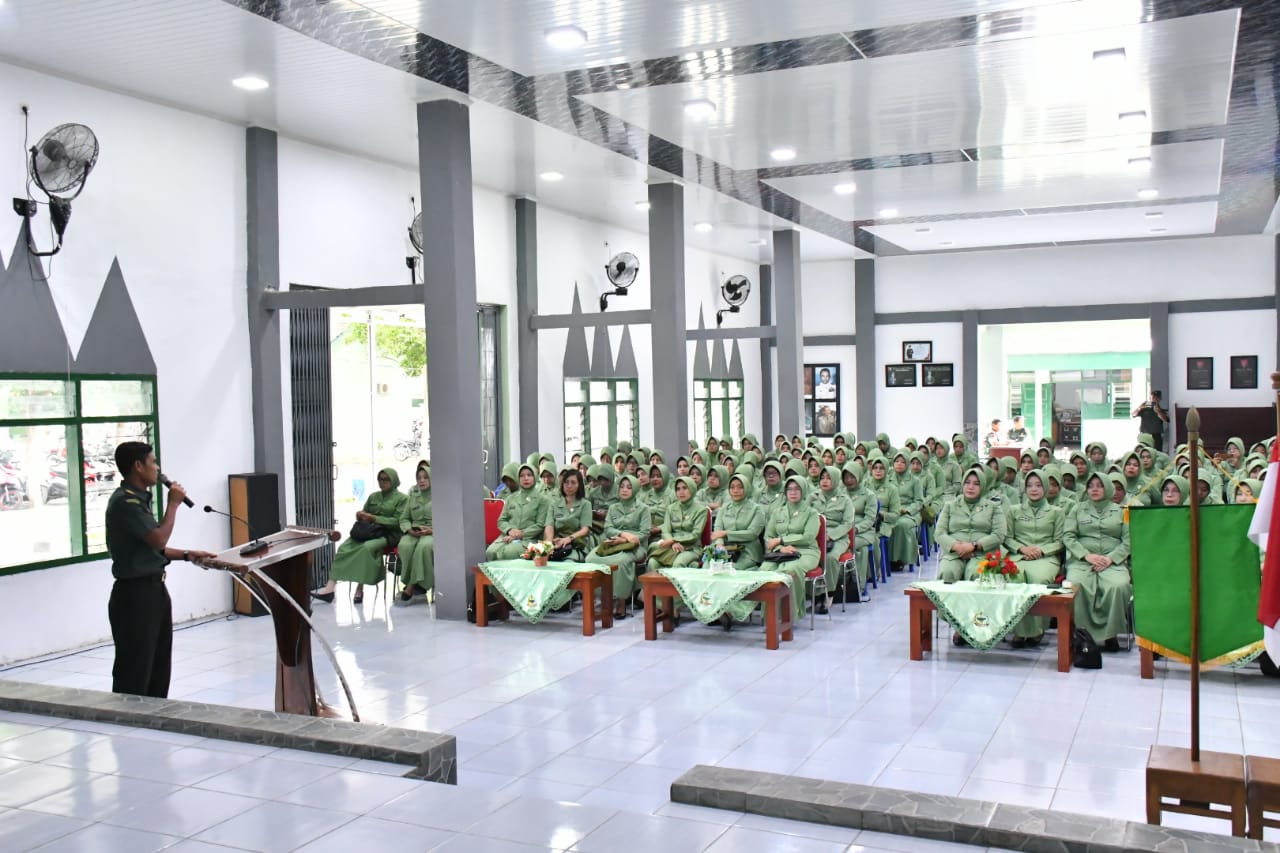 Peringati HUT ke 79 Persit, Persit KCK Cab. XVI Gelar Penyuluhan Hukum