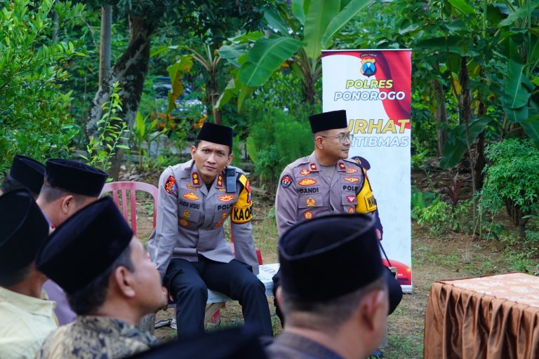 Jumat curhat, sinergitas Polri dan Masyarakat Ciptakan situasi Kondusif di Bulan Ramadhan.
