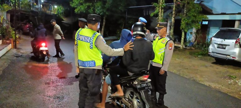 Polsek Ngrayun Gencarkan Razia Cipta Kondisi, Wujudkan Ramadhan Aman dan Kondusif
