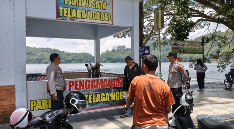 Polsek Ngebel Tingkatkan Patroli Harkamtibmas Pasca Operasi Ketupat Semeru 2025
