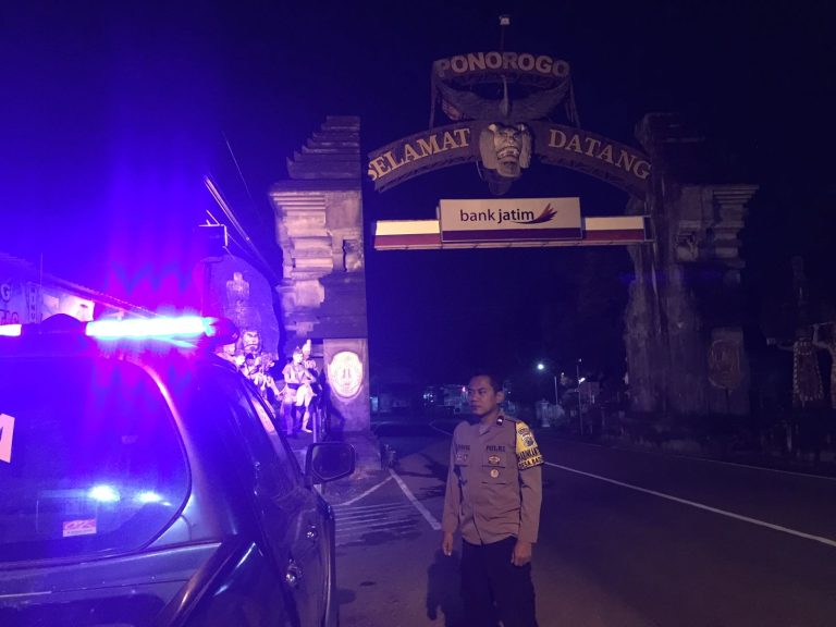 Patroli Malam KRYD, Polsek Badegan Wujudkan Situasi Aman dan Kondusif