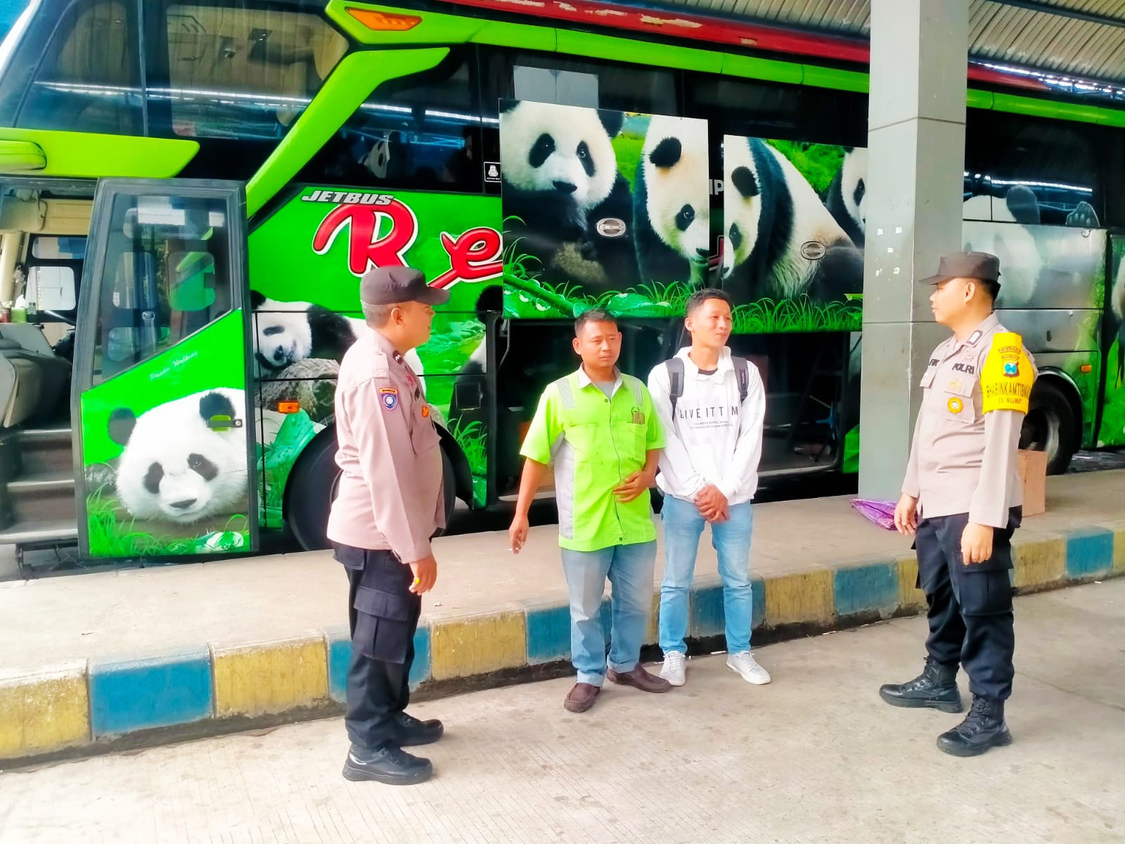 POLSEK BABADAN GELAR PATROLI HARKAMTIBMAS, CIPTAKAN RASA AMAN DI WILAYAH