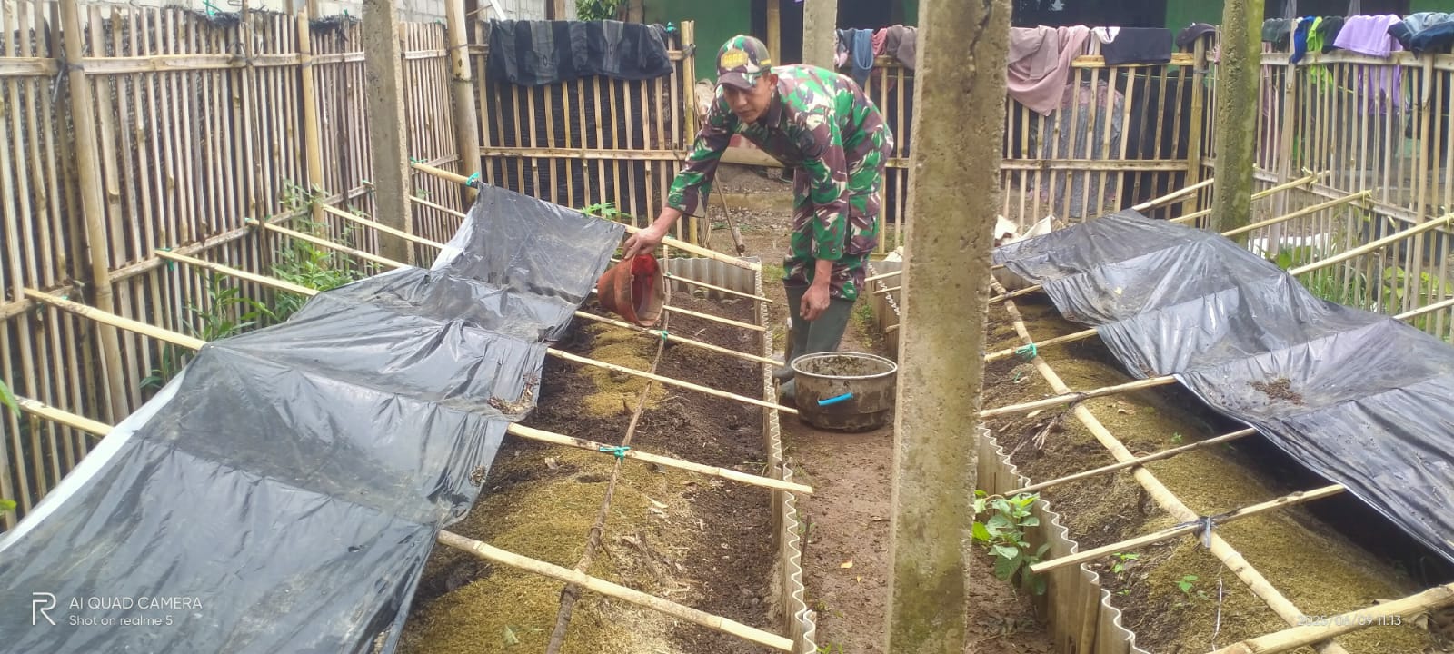 Ternak Cacing, Solusi Cerdas Babinsa Ponorogo Membawa Berkah Buat Keluarga dan Lingkungan