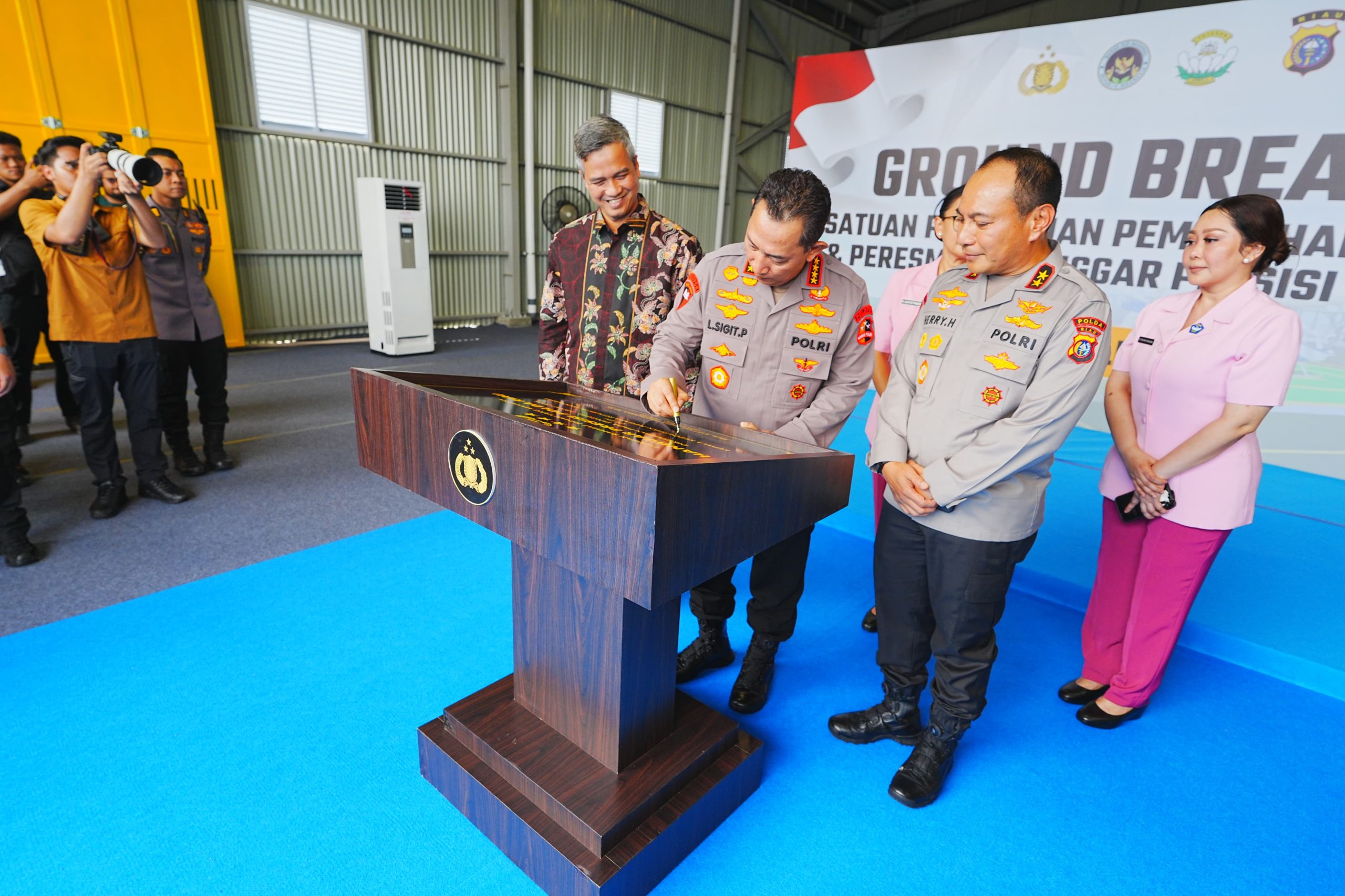 Dukung Penuh Program MBG, Kapolri Hadiri Groundbreaking 9 SPPG Polda Riau