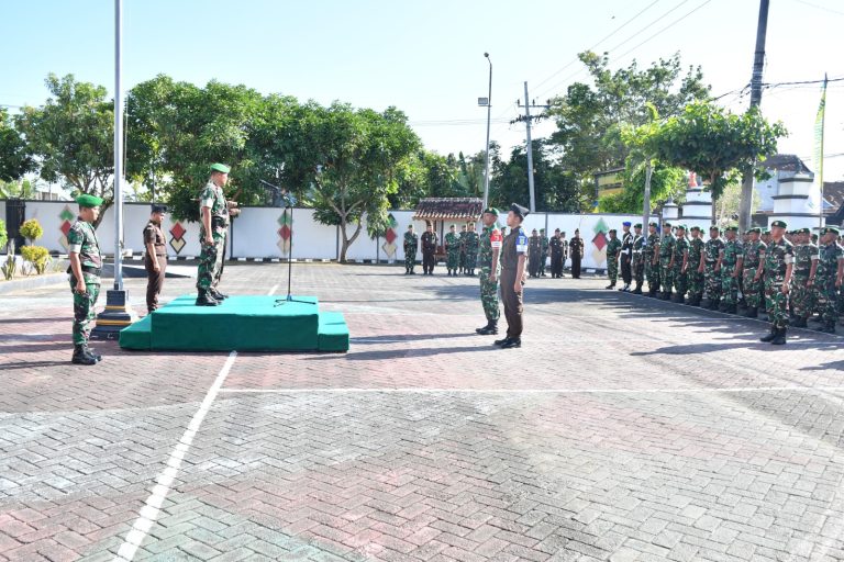Dandim Ponorogo dan Kepala Kejaksaan Negeri Ponorogo Pimpin Apel Gelar Keamanan
