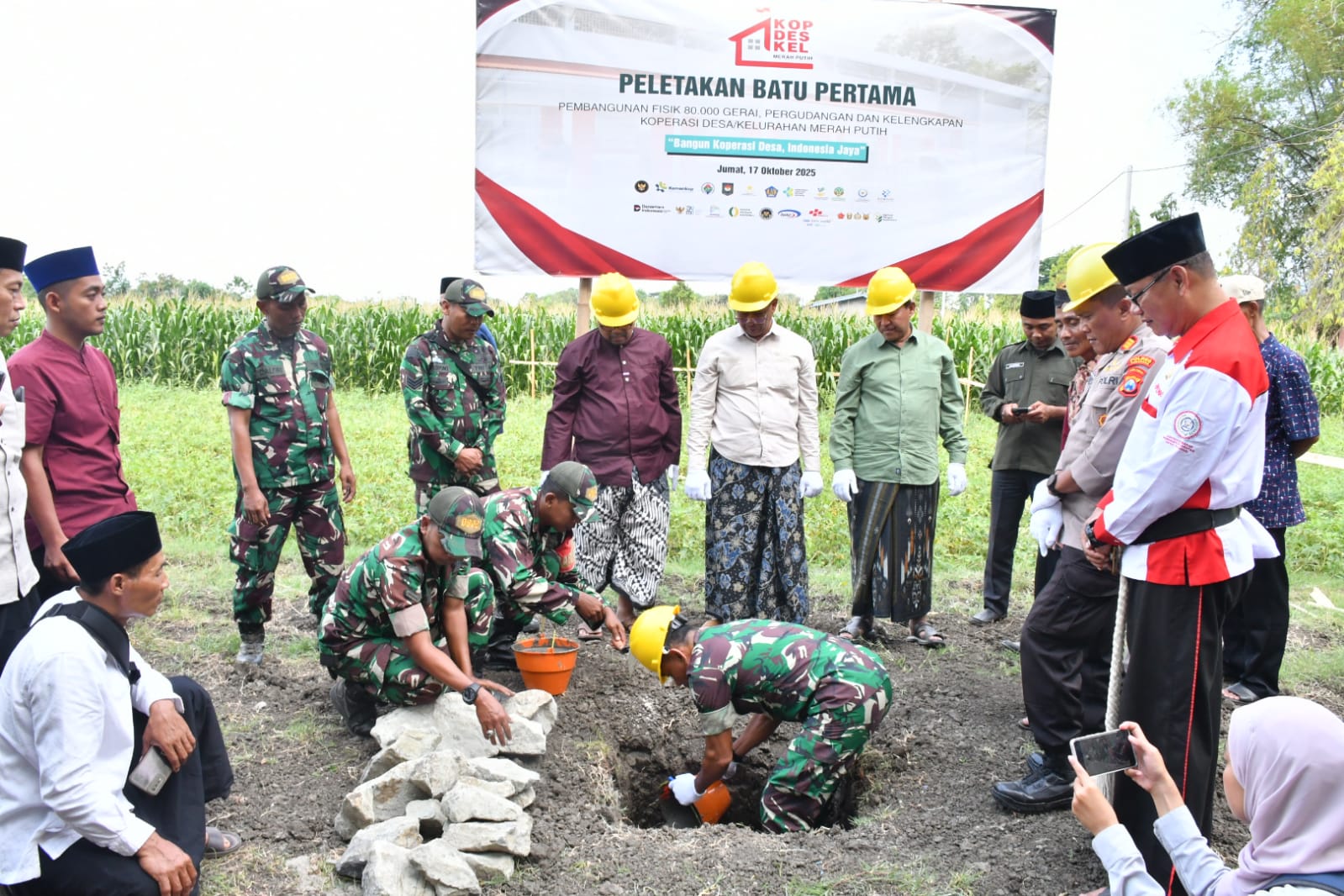 Ikuti Vidcon Ground Breaking 800 Kopdes Merah Putih, Kodim Ponorogo Siap Sukseskan Program Pemerintah