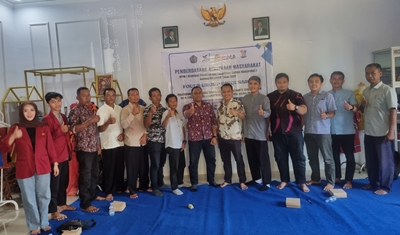 Tingkatkan Kemandirian Ekonomi Warga Tunagrahita, Tim PKM UMPO Hadirkan Teknologi Modern untuk UMKM Batik Ciprat di Karangpatihan Balong