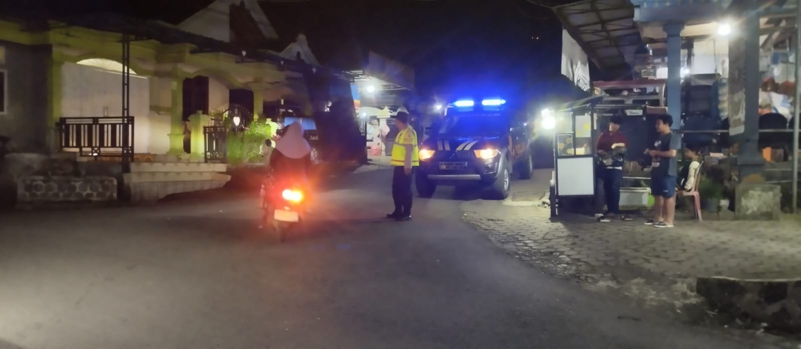 Polsek Pudak Laksanakan Patroli Presisi Antisipasi 3C dan Laka Lantas di Wilayah Hukum Pudak