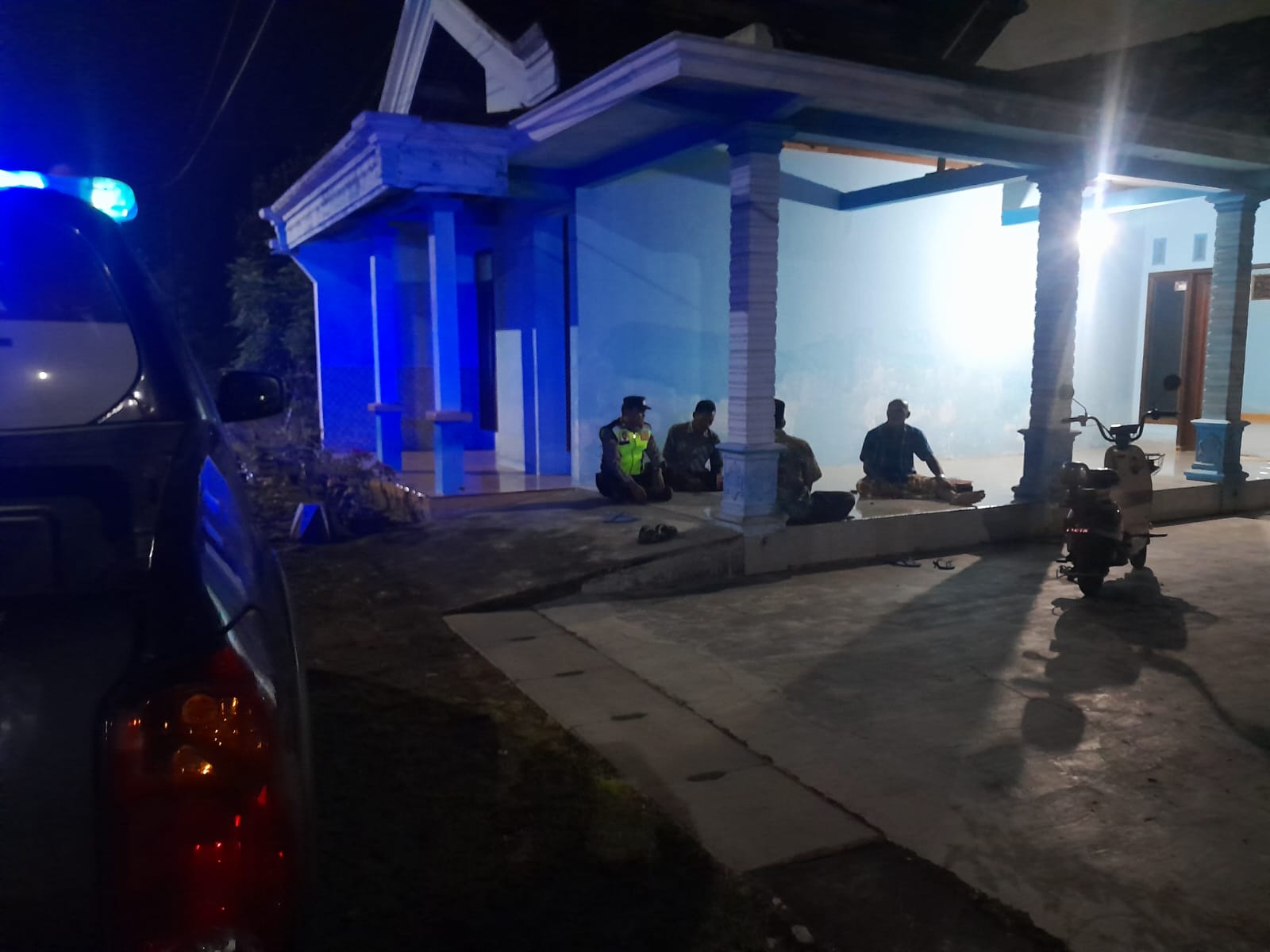 POLSEK JAMBON GELAR PATROLI BLUE LIGHT CEGAH GANGGUAN KAMTIBMAS DI WILAYAH HUKUMNYA