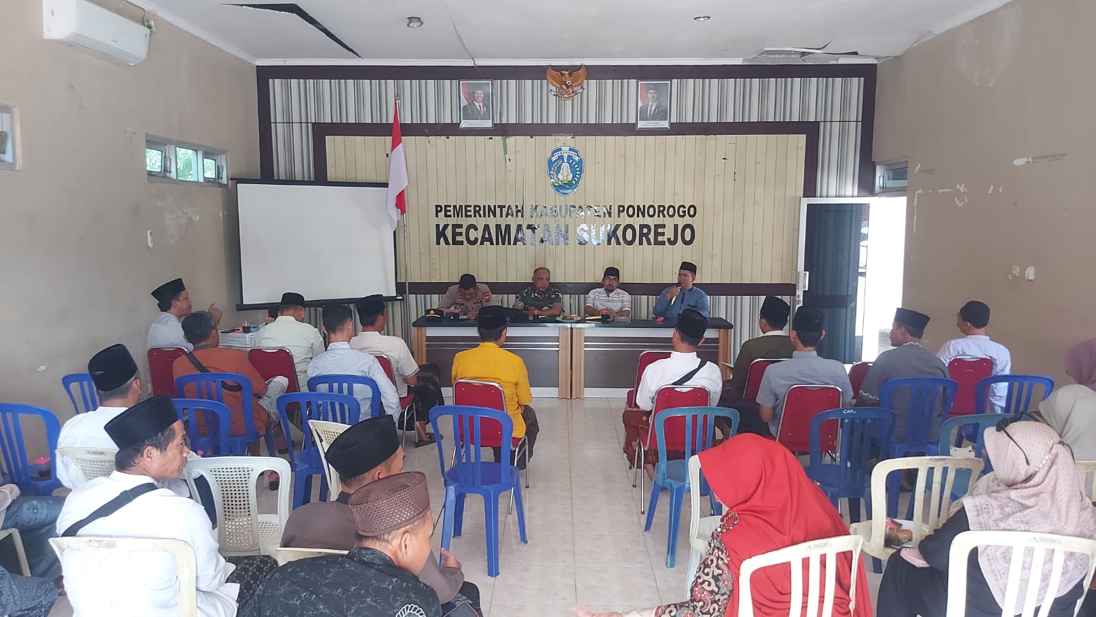 Polsek Sukorejo Rapat Koordinasi Peringatan Hari Santri Nasional 2025