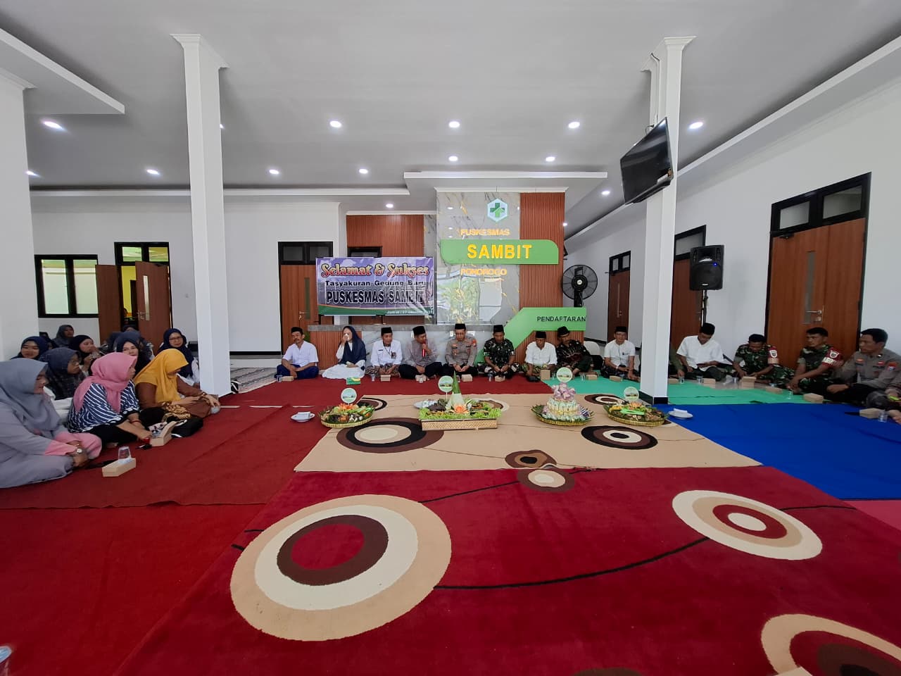 KAPOLSEK SAMBIT HADIRI PERESMIAN GEDUNG BARU PUSKESMAS SAMBIT