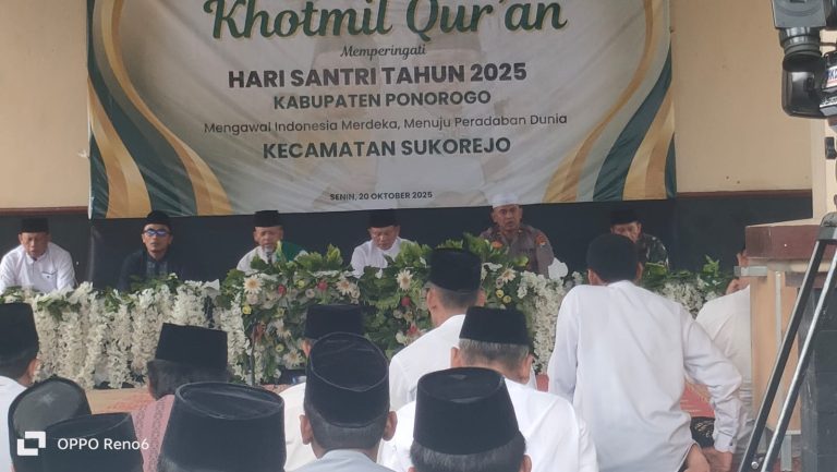 Kapolsek Sukorejo Hadiri Kegiatan Khotmil Qur’an dalam Rangka Hari Santri Nasional 2025