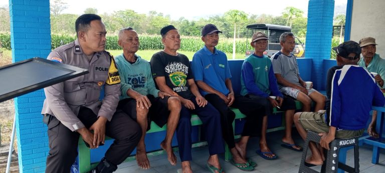 Dukung Asta Cita Program Presiden RI Polsek Slahung Ngopi Bareng Gapoktan