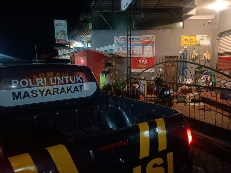 POLSEK PUDAK GELAR PATROLI BLUE LIGHT DALAM RANGKA HARKAMTIBMAS