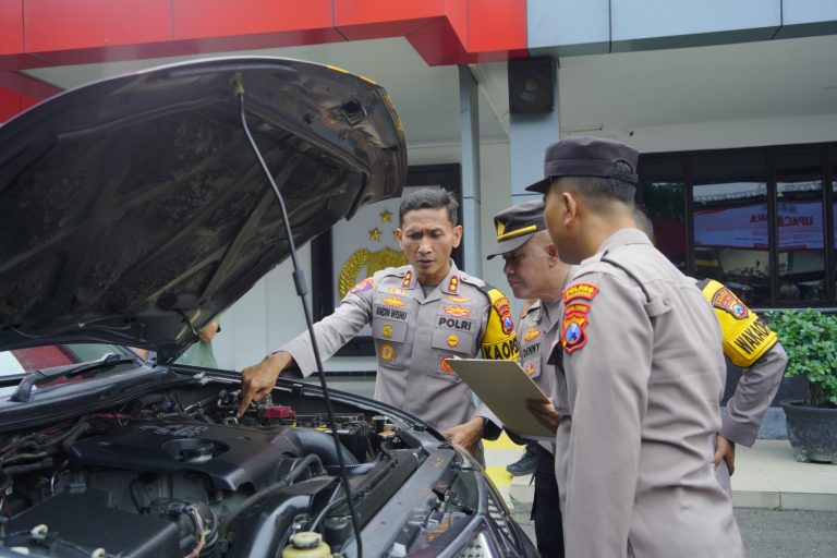 Polres Ponorogo Gelar Apel Kendaraan Dinas Roda Empat, Pastikan Kesiapan Operasional