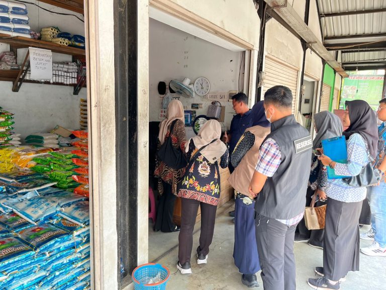 Polres Bojonegoro Bersama Pemkab Lakukan Sidak Gabungan, Pastikan HET Beras Tetap Terkendali