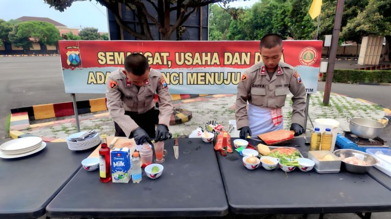 Siswa Bakomsus Tata Boga SPN Polda Jatim Unjuk Keahlian Kuliner, Ka SPN: ‘Ini Bagian Dukungan Ketahanan Pangan’