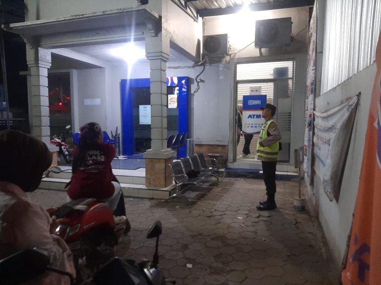 Polsek Sampung Gelar Patroli Harkamtibmas KRYD, Wujudkan Situasi Aman dan Kondusif di Malam Hari