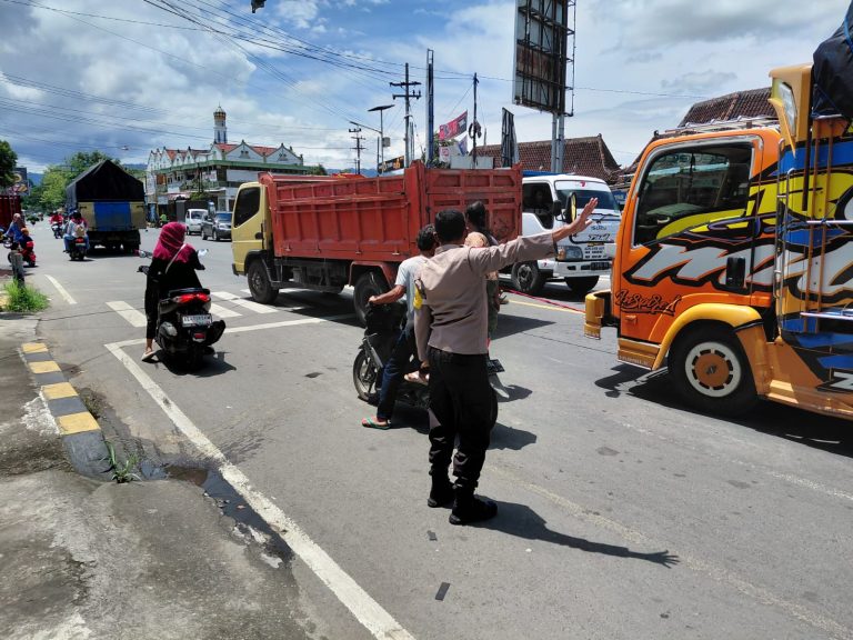 Polsek Jetis Gelar Patroli Presisi, Antisipasi Gangguan Kamtibmas dan Laka Lantas di Wilayah Hukum Jetis