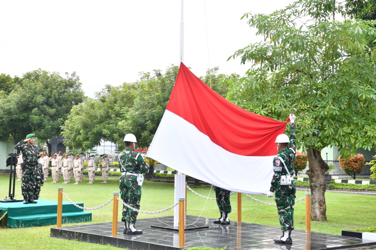 Kodim Ponorogo Gelar Upacara Bendera 17 Nopember 2025