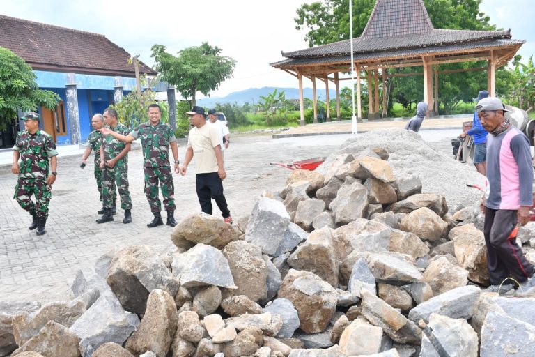 Dandim Ponorogo Tinjau Proses Pembangunan Gedung KDKMP