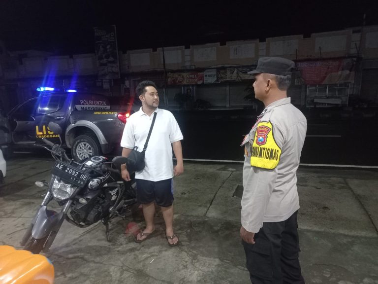 POLSEK BADEGAN LAKSANAKAN PATROLI HARKAMTIBMAS DALAM RANGKA KRYD UNTUK CIPTAKAN SITUASI AMAN KONDUSIF