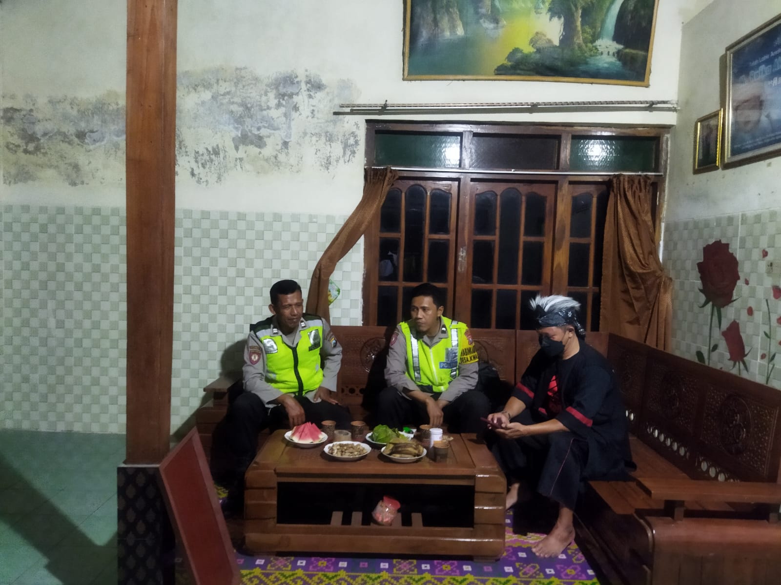 POLSEK BUNGKAL GELAR PATROLI PRESISI HARKAMTIBMAS DALAM RANGKA KRYD, CIPTAKAN WILAYAH AMAN DAN KONDUSIF