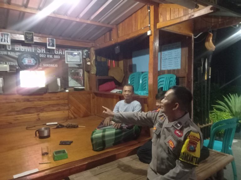 POLSEK SUKOREJO GELAR PATROLI PERINTIS PRESISI UNTUK CIPTAKAN KAMTIBMAS YANG KONDUSIF