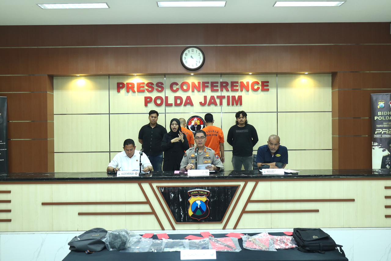 Polda Jatim Ungkap Sindikat Pencurian Bersenjata di Minimarket Lintas Provinsi