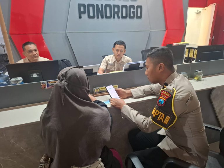 SPKT Polres Ponorogo Wujudkan Pelayanan Prima, Ramah, dan Humanis kepada Masyarakat