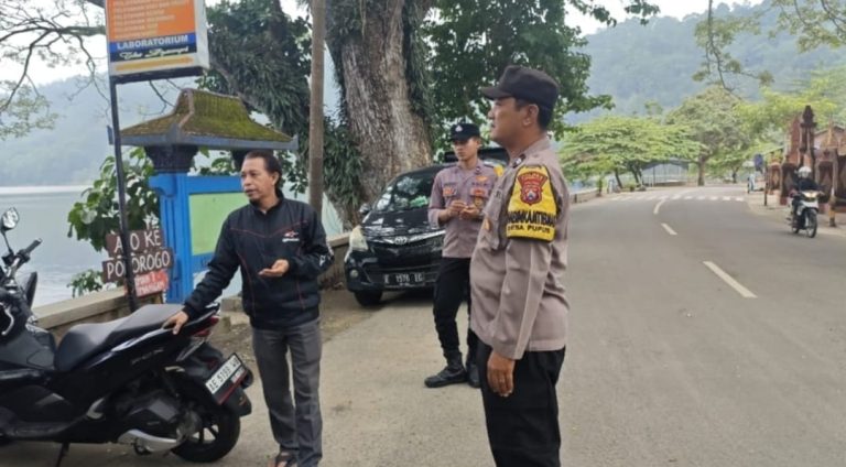 Polsek Ngebel Gelar Patroli Rutin Tingkatkan Keamanan Wilayah