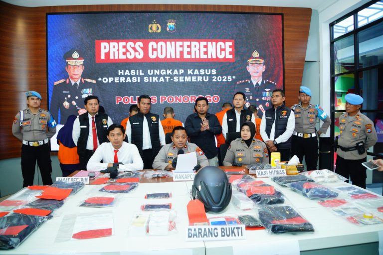 Operasi Sikat Semeru 2025, Polres Ponorogo Ungkap 6 Kasus Kriminal, 7 Tersangka Diamankan