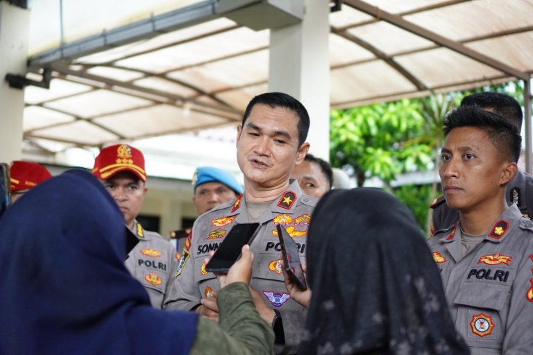 Peserta Didik Sespimma Lepas 125 Burung di Polres Malang Jaga Keseimbangan Alam