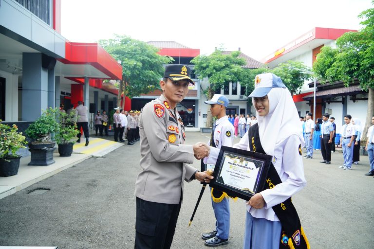 Kapolres Ponorogo Kukuhkan Pelajar Duta Kamtibmas, Wujudkan Generasi Muda Cinta Tertib dan Aman