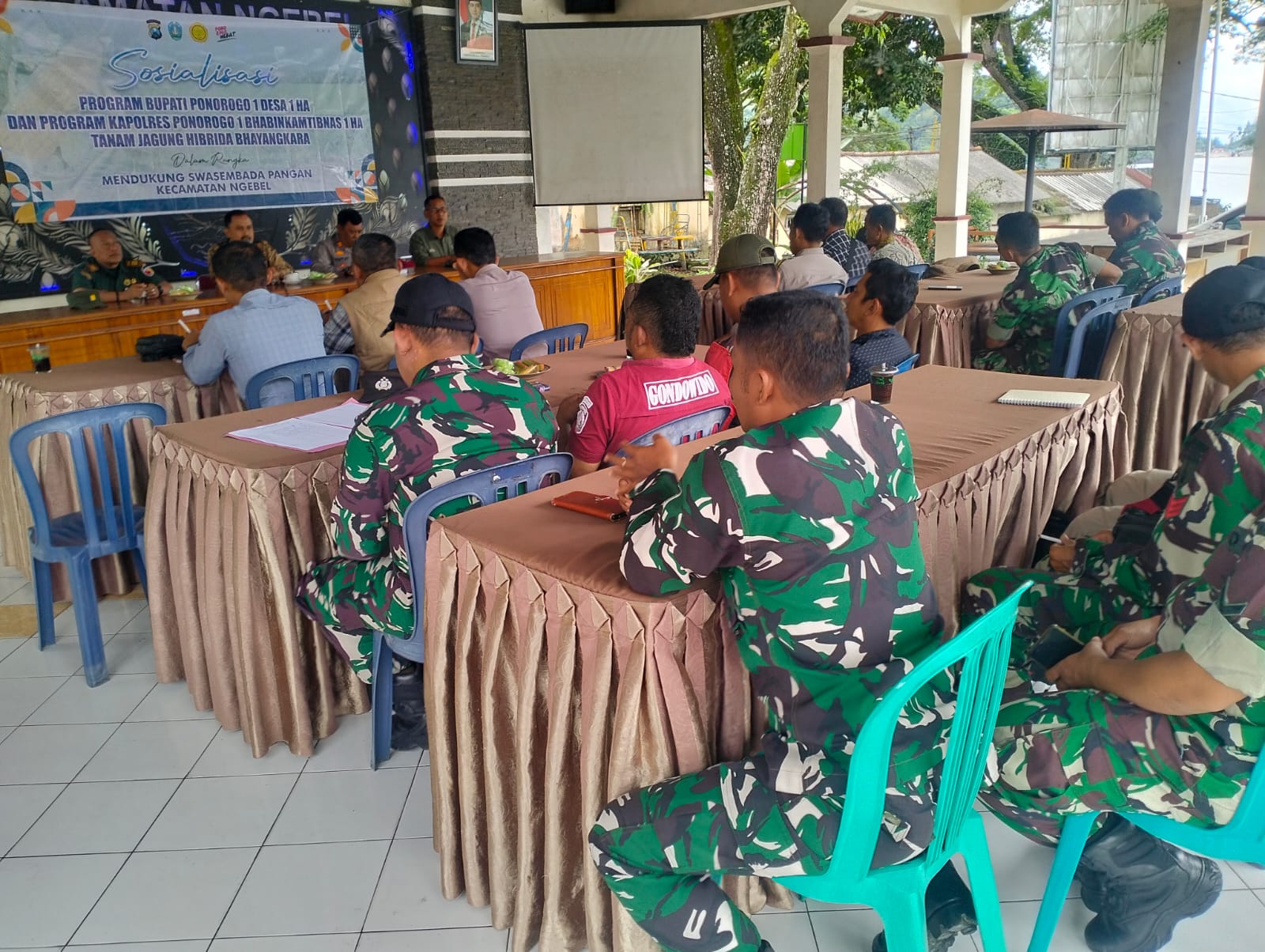 Rapat Koordinasi Percepatan Pembangunan Gerai Koperasi Merah Putih di Kecamatan Ngebel Berlangsung Lancar