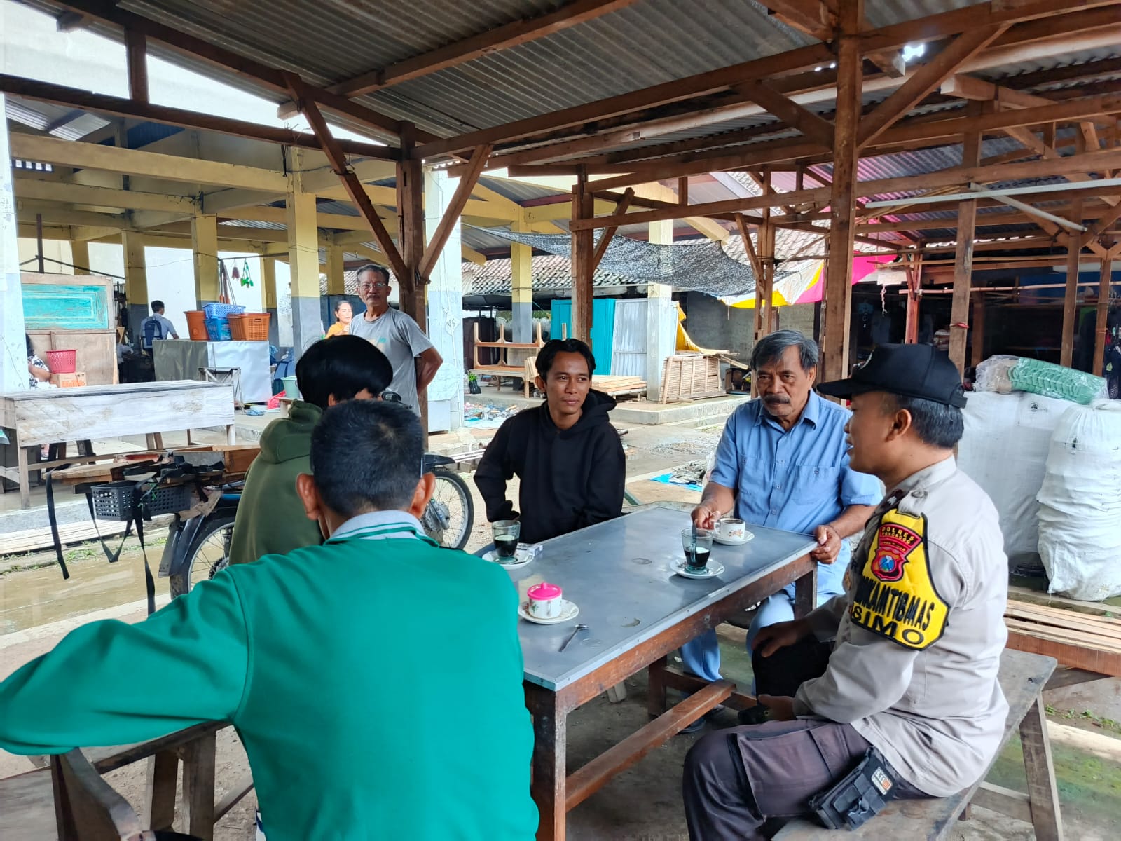 Patroli Blue Light Polsek Slahung Jaga Kondusivitas,Ciptakan Kamtibmas Aman Dan Kondusif Beserta Antisipasi Bencana Alam