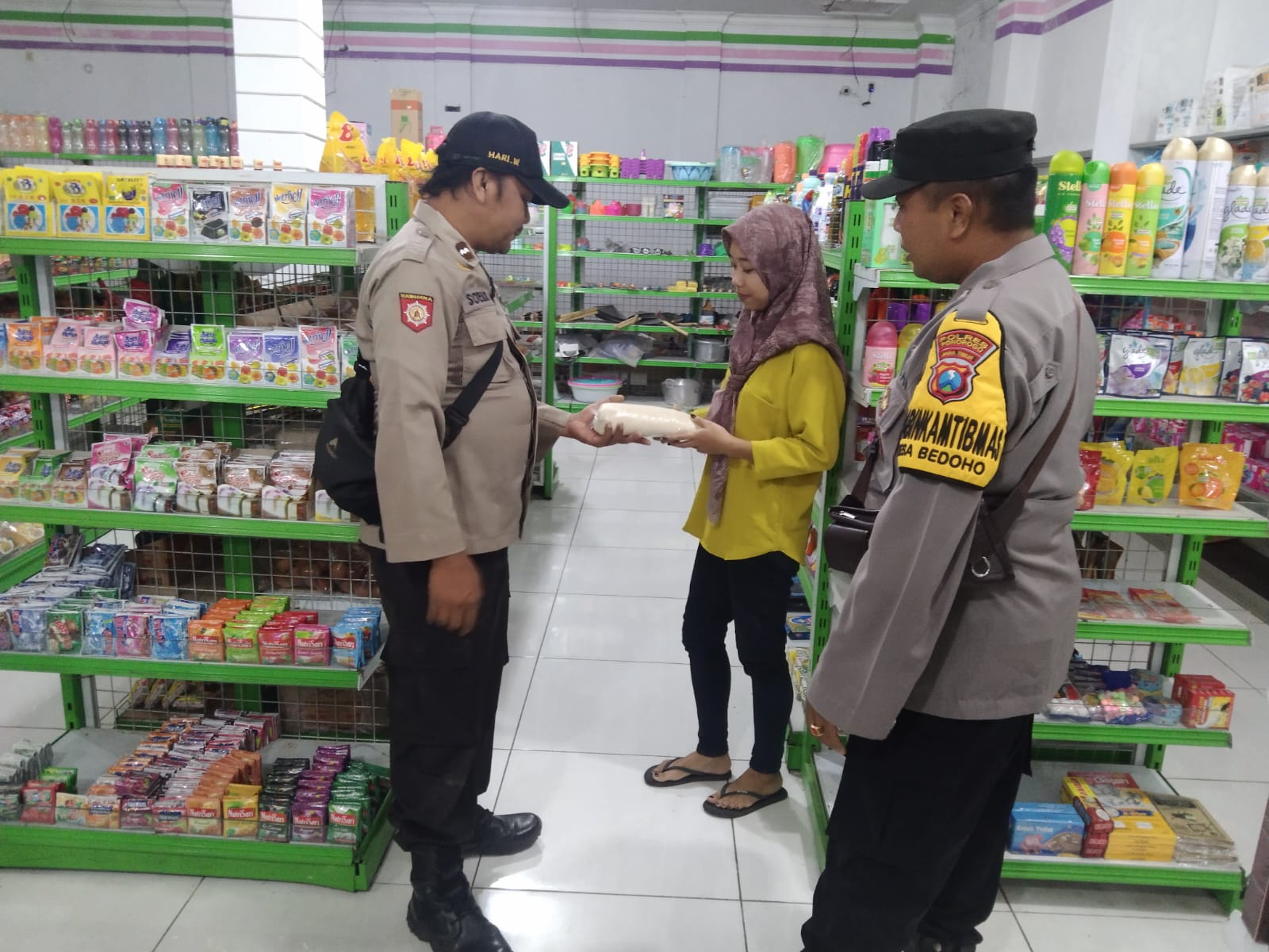 Patroli KRYD Polsek Sooko Tingkatkan Pengawasan Malam Hari di Enam Desa