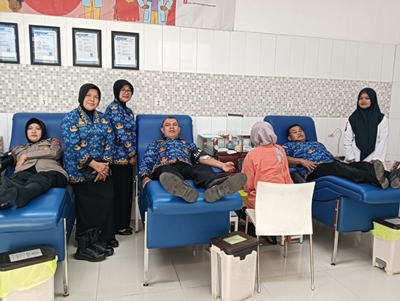 Semangat Kemanusiaan, ASN Polres Ponorogo Rayakan HUT ke-54 KORPRI dengan Donor Darah