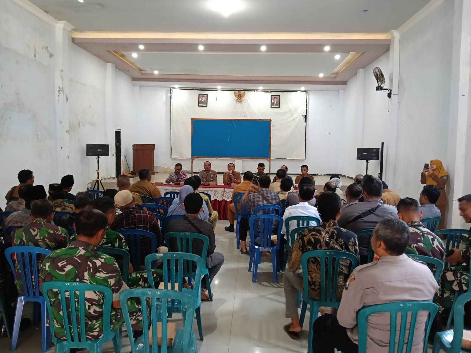 POLSEK PULUNG MONITORI GIAT RAPAT KOORDINASI KDMP KECAMATAN PULUNG