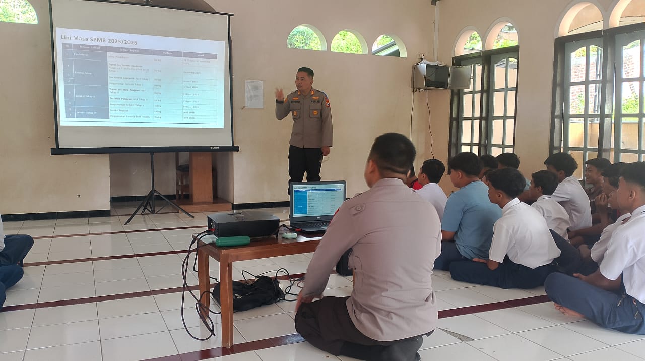 Sosialisasi Penerimaan Siswa SMA Taruna Kemala Bhayangkara,Di SMP Negeri 2 Kec Slahung