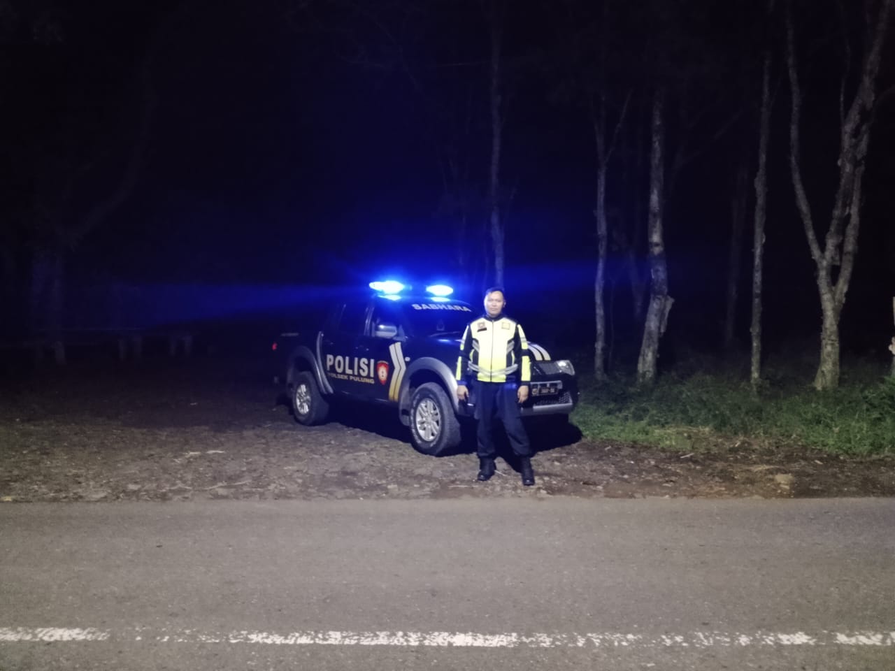 POLSEK PULUNG GELAR PATROLI BLUE LIGHT ANTISIPASI 3C DI WILAYAH HUKUM PULUNG