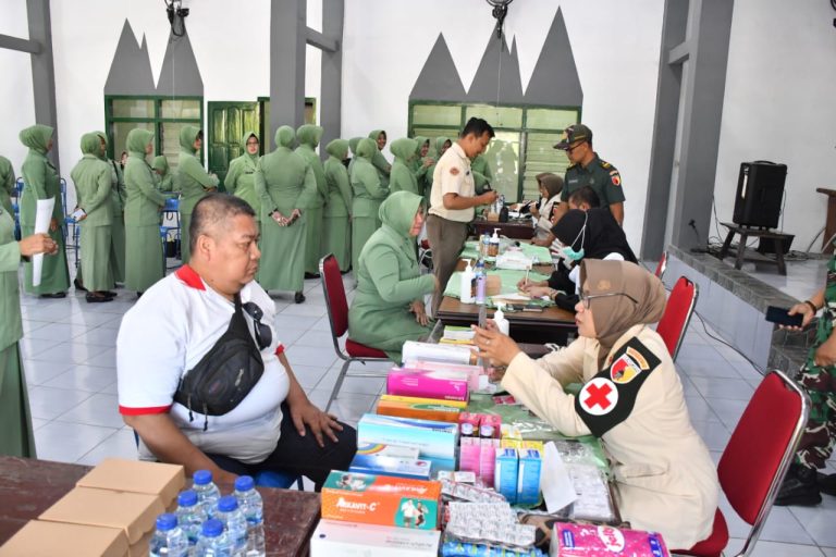 Peringati Hari Juang TNI AD ke 80, Kodim Ponorogo Adakan Bakti Kesehatan Pengobatan Umum