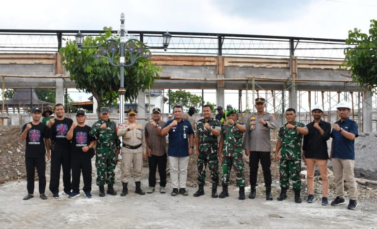 Dandim Ponorogo Dampingi Wadirut PT. Agrinas Pangan Nusantara Tinjau Pembangunanan KDKMP