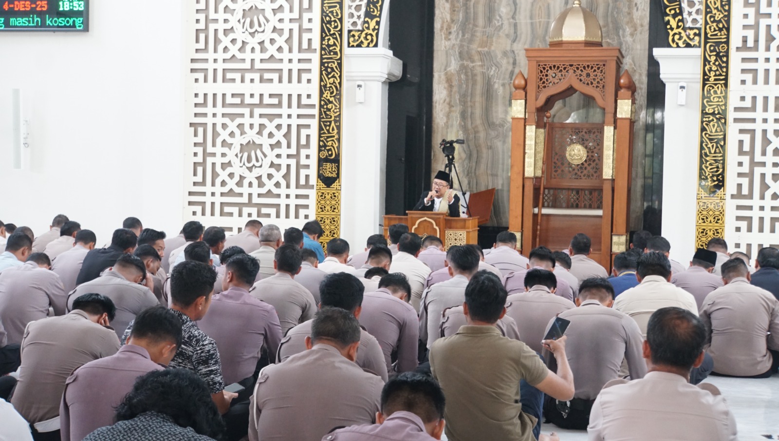 Polresta Sidoarjo Gelar Sholat Ghaib dan Doa Bersama untuk Korban Bencana Aceh Sumatera