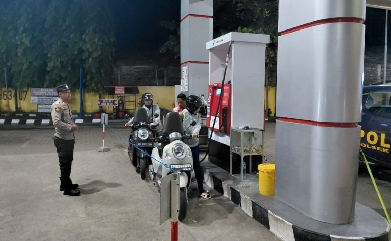 POLSEK JETIS GELAR PATROLI PRESISI KEWILAYAHAN GUNA CIPTAKAN SITUASI AMAN DAN KONDUSIF