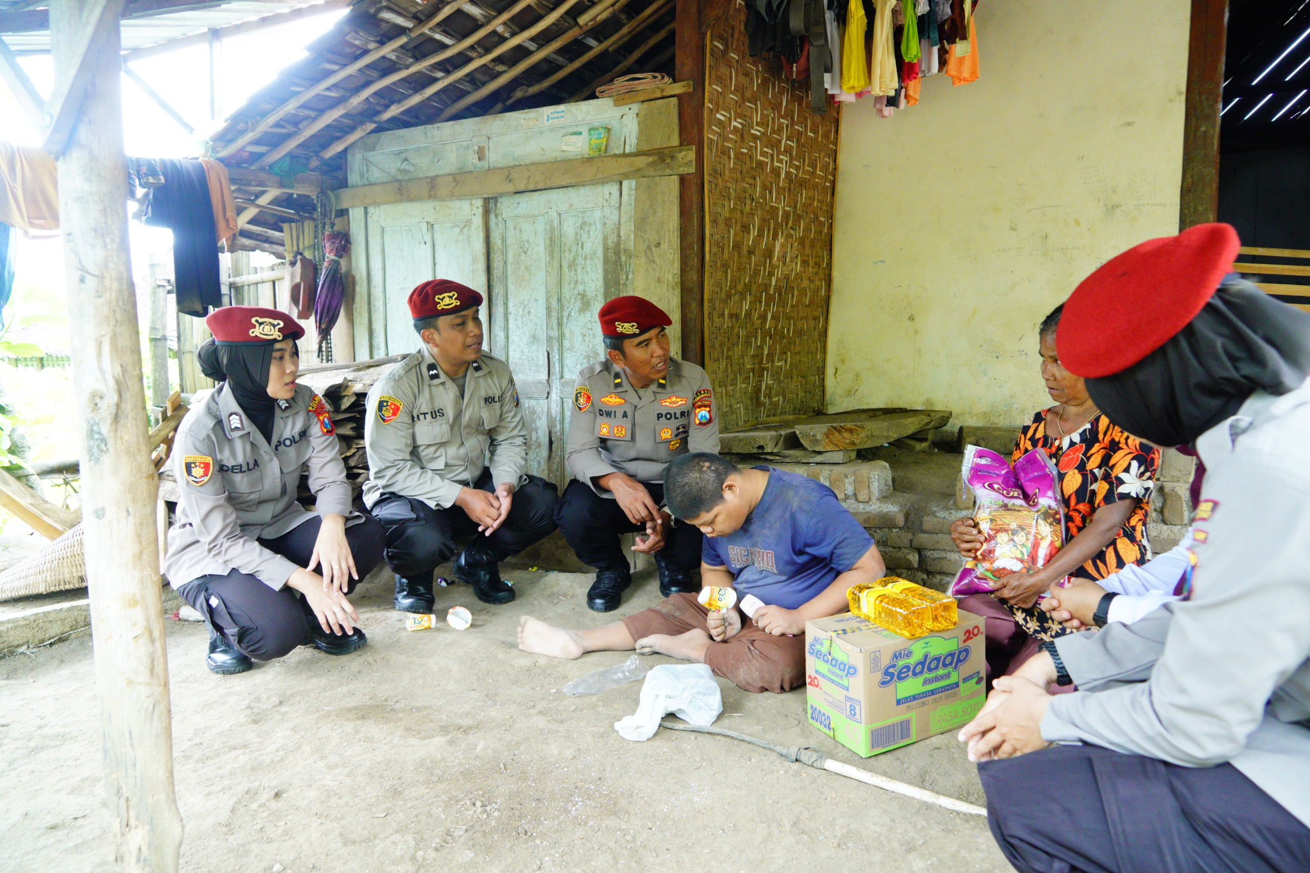 Satreskrim Polres Ponorogo Gelar Baksos Peringati Hari Jadi Reserse ke-78